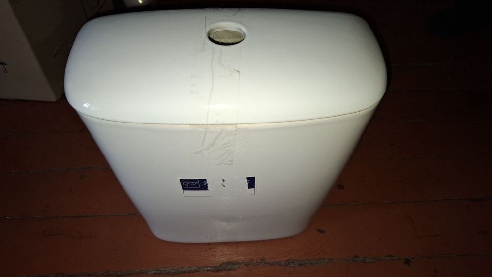 Продам новый бачок унитазный Славутич керамический