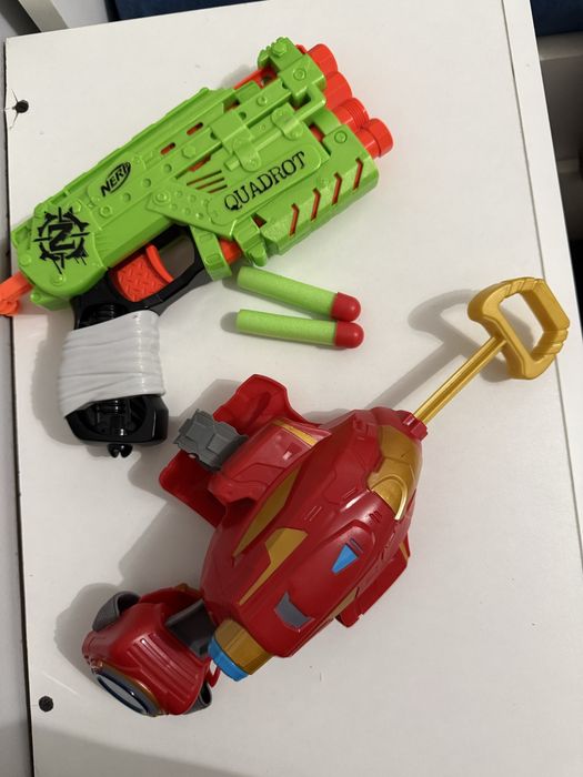 NERF Iron Man rekawica z wyrzutnia,  Nerf Zombie Strike