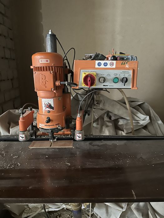 Blum Minipress MSP.