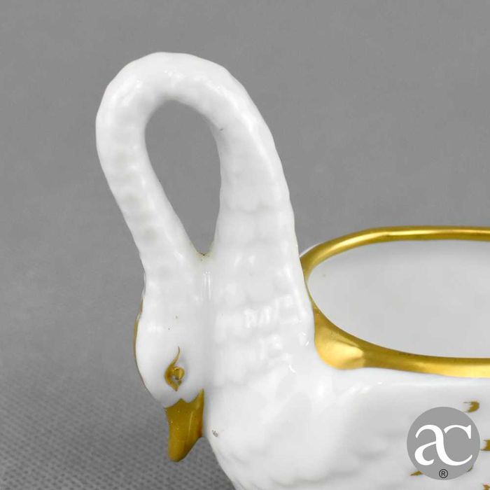 Molheira com travessa em forma de Cisne Porcelana Vista Alegre