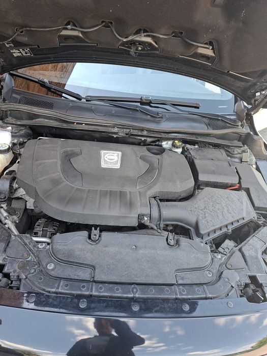 Volvo v40  D3 5 cylindrów  R-Desing