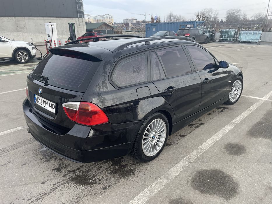 Продам BMW E91  2.0d