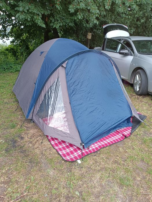 Iglo z tropikiem i przedsionkiem