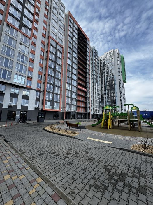 Коммерческая недвижимость Акварель 8 продам офис