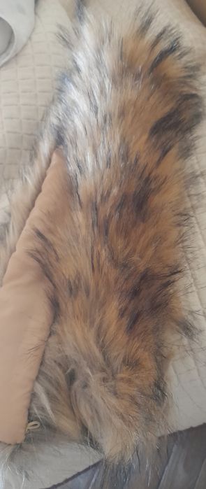 Estola de pelo alto amovível com 76 cm - Bom estado