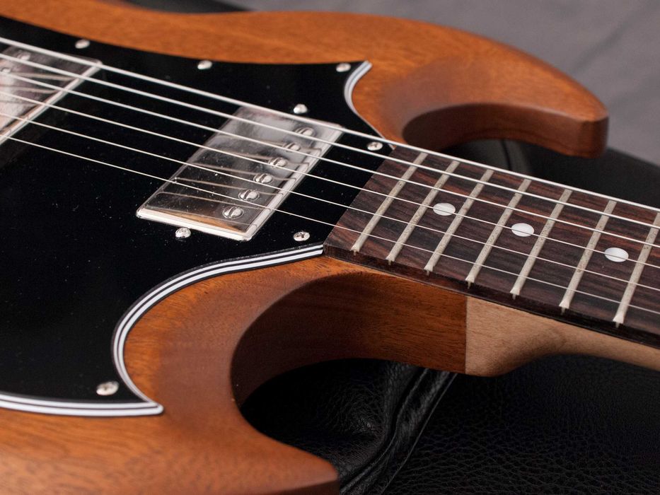 Gibson SG Tribute Natural Walnut + Saco