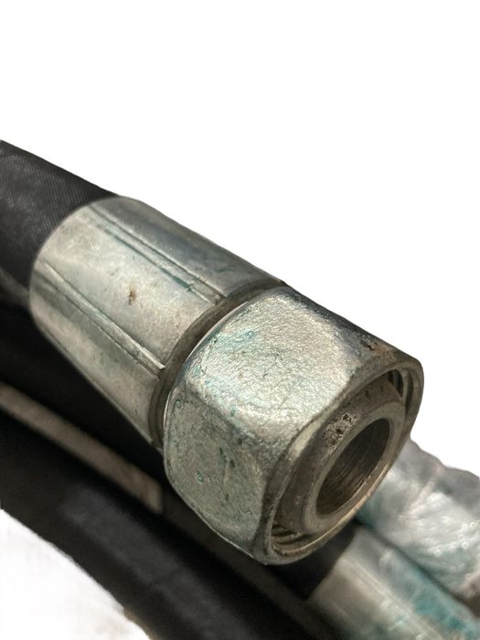 Рукав высокого давления 2SN DIN EN 853 DN25 SEMPERIT 1,3m M14