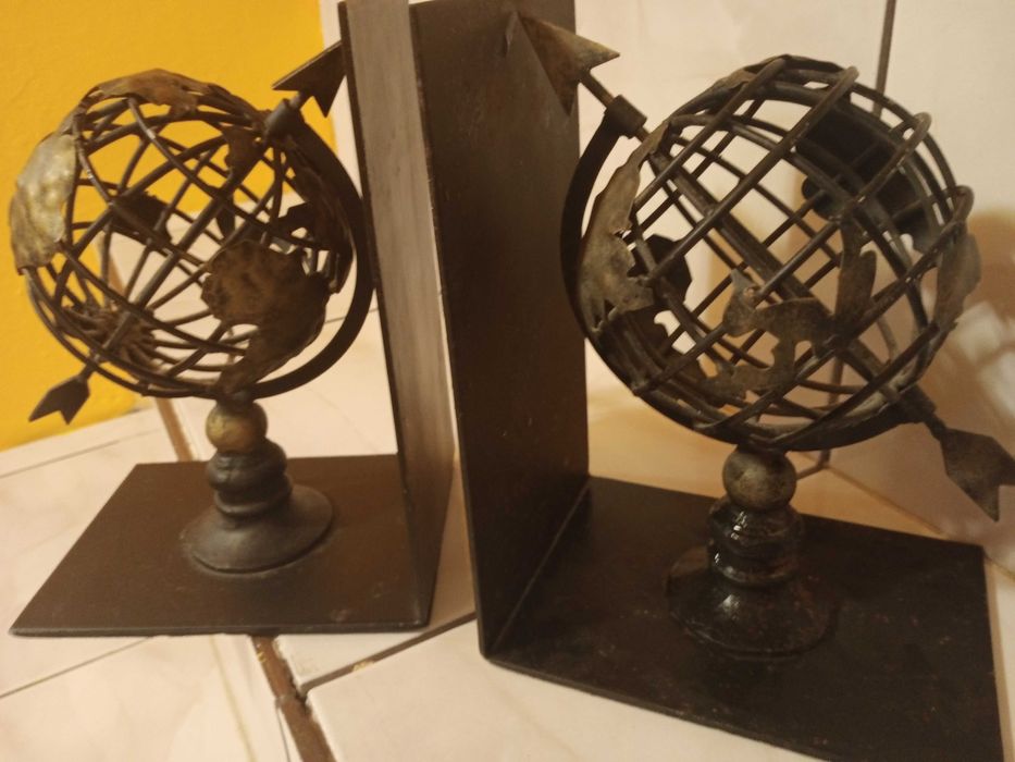 metalowe  zastawki do książek 20cm