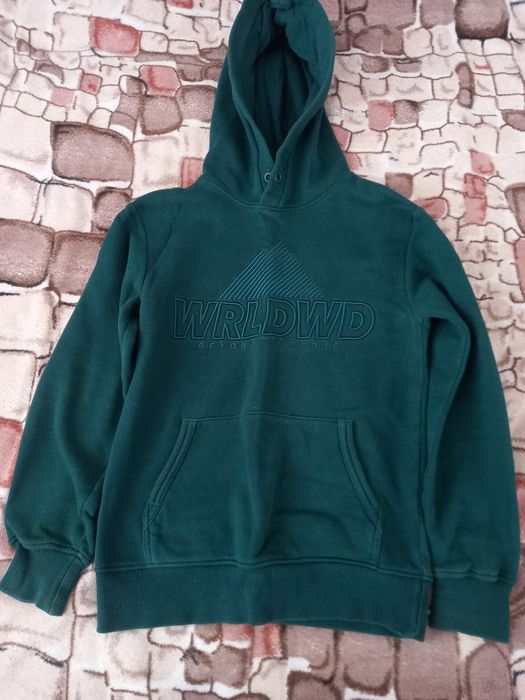 Продам Голландскую фирменную кофту в идеальном состоянии