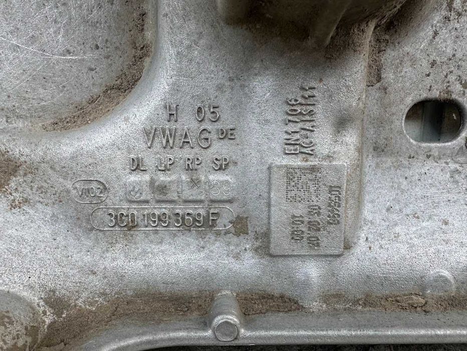 Балка передня підрамник VAG VW Passat B6 Пассат Б6, Б7, tiguan, sharan