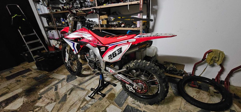 Honda CR250 RC valve