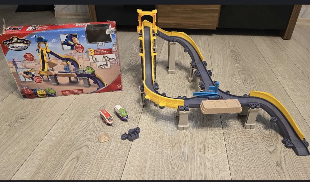 zestaw torów dla zabawek z serii "Stacyjkowo" (Chuggington)