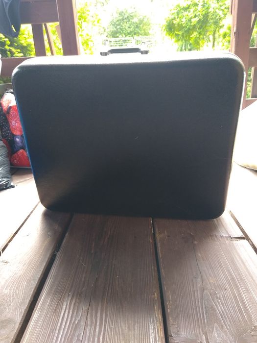 Walizka z PRL.Stan bardzo dobry.