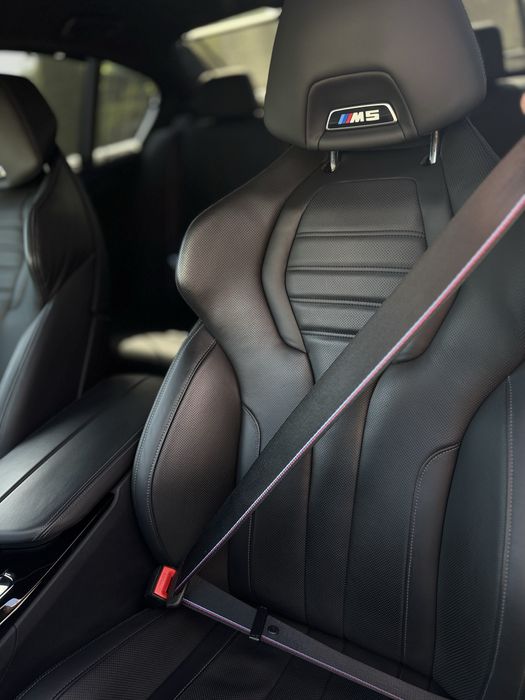 BMW M5 Competition, Salon PL, karbon, hamulce ceramiczne