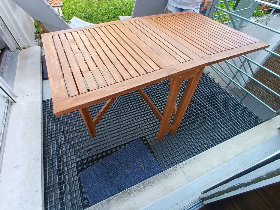 Mesa jardim dobrável em madeira de acácia