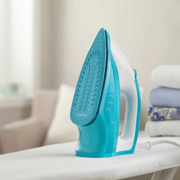 Russell Hobbs żelazko parowe 2400W, Light & Easy Brights Aqua