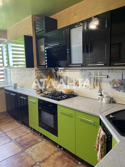 2-кімнатна квартира з ремонтом на Парковій