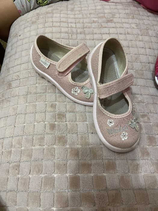 Сандали для девочки