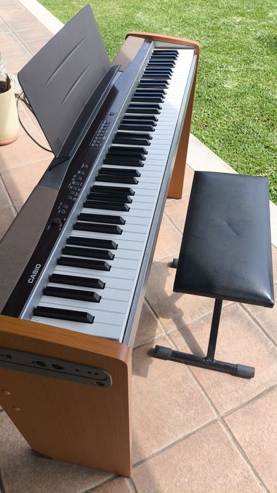 Piano Casio Privia PX-100 + banco + pedal