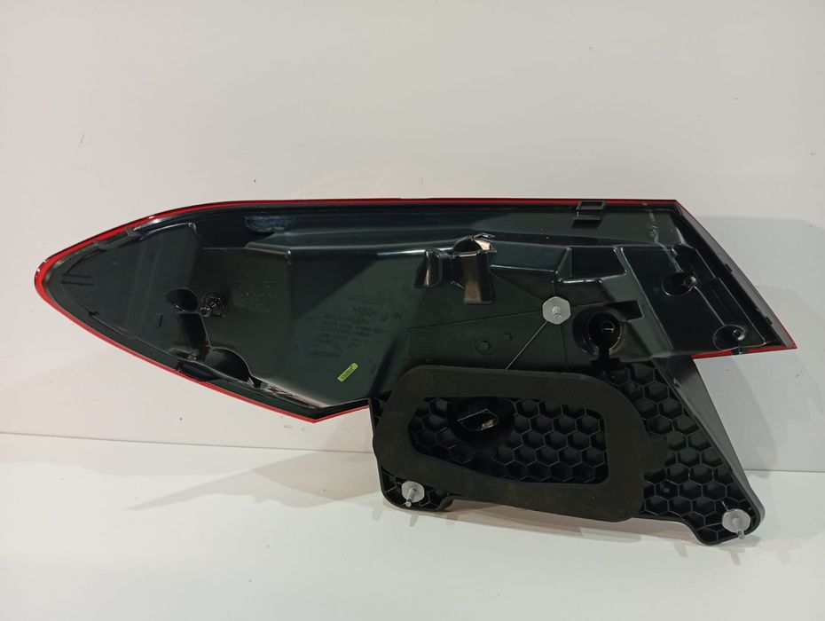 Lampa tylna prawa Mercedes E W213 LCI nowa 18286