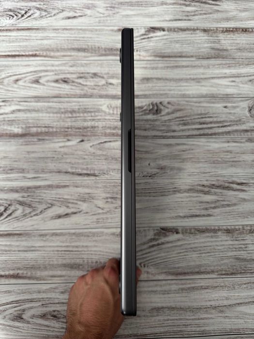 Macbook Pro 16" 2024 M4 Pro / 24Gb / SSD 512Gb Space Black