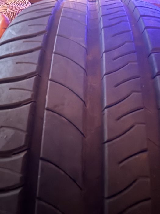 Pneu Michelin 255/55R16
