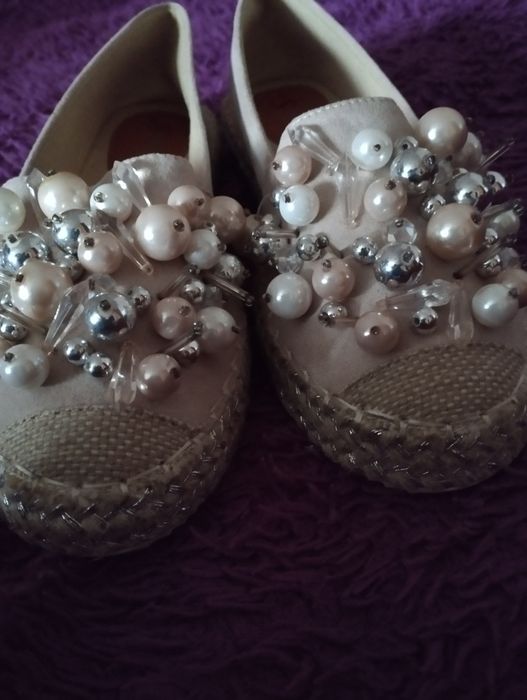 Нереально гарні 37 розмір