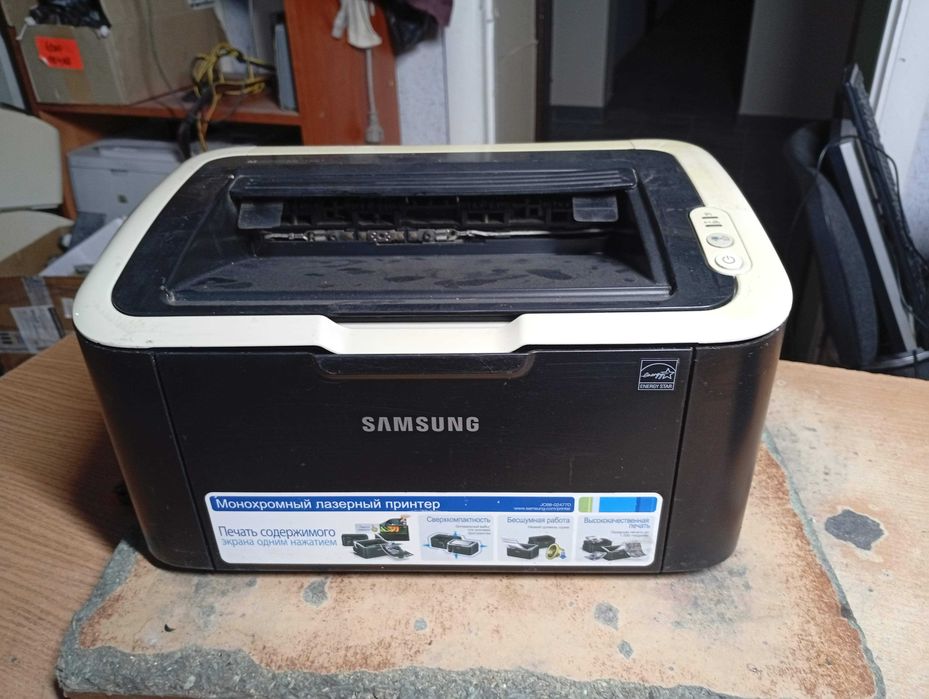 Лазерний принтер Samsung ML-1661