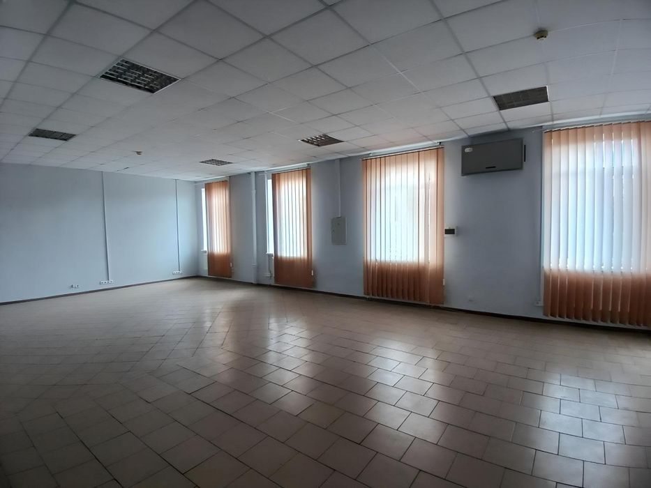 Аренда помещения: офис 595 м2, отапливается