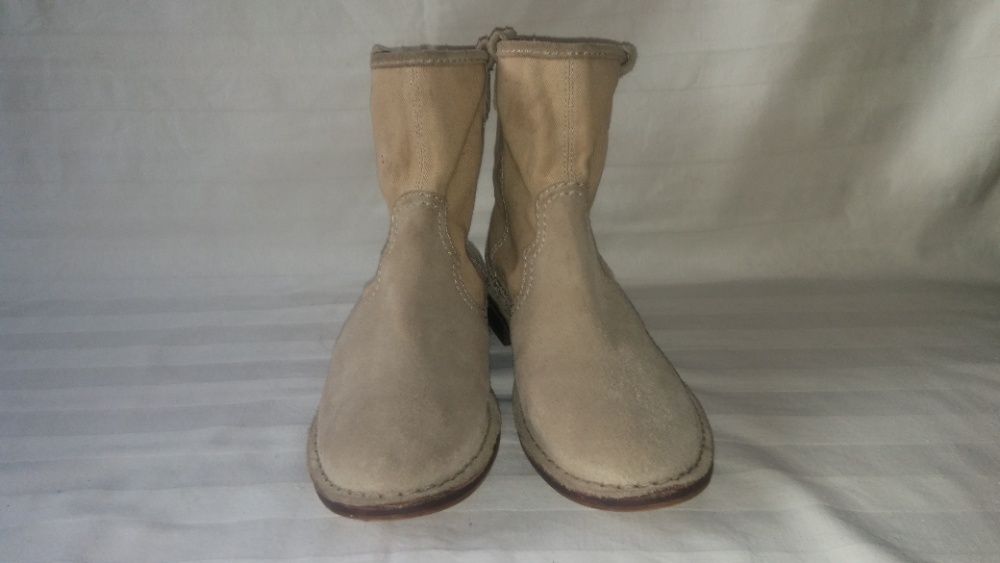 Clarks botki roz.41, dł.wkł.26 cm- skóra+ tkanina- stan bdb