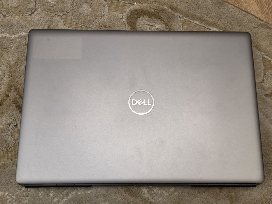 Dell precision 7550 4K RTX3000 32GB RAM Xeon 512GB SSD