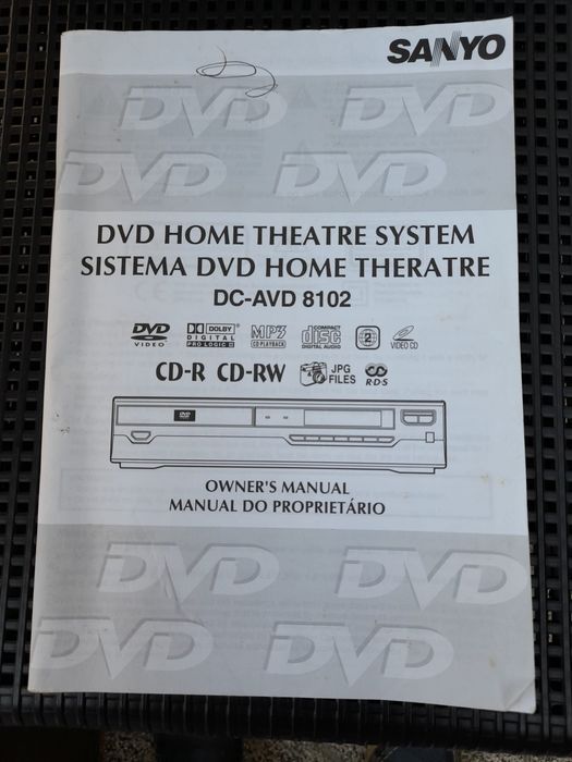 Home Cinema Sanyo com leitor de DVD/CD