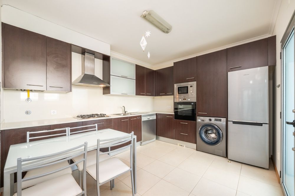 Mesa de cozinha e Cadeiras