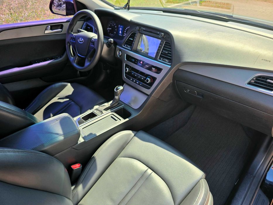 Hyundai Sonata 2015г.в. 2.0 газ, автомат