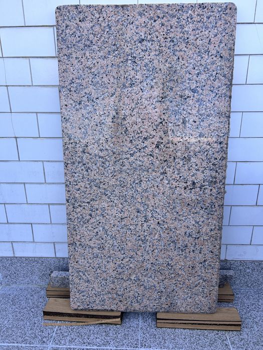 Pedra granito  como nova em bom estado