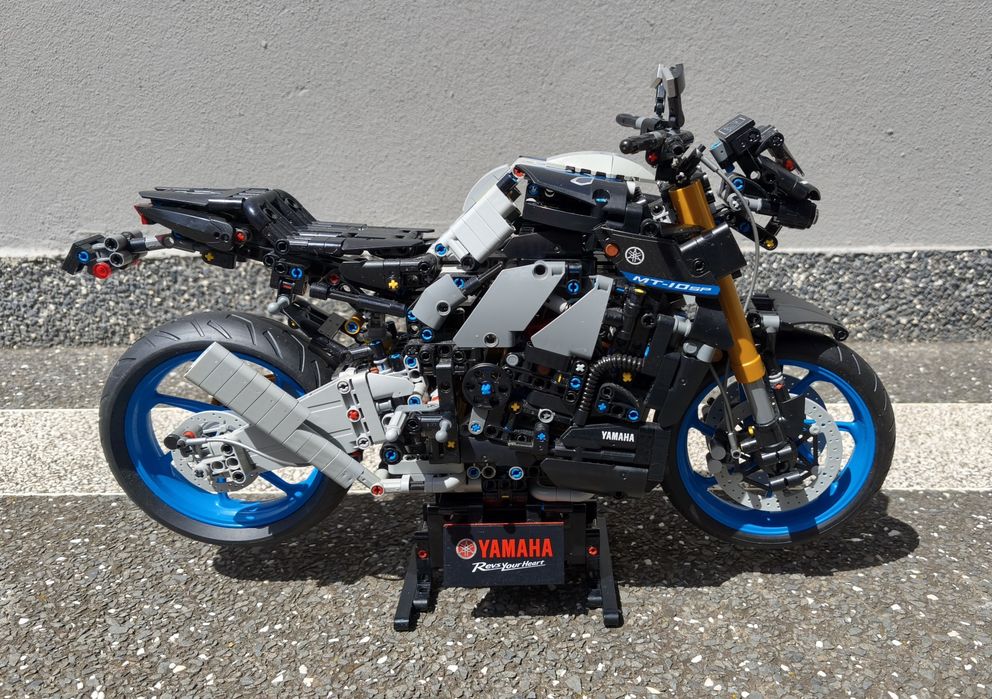 Lego BMW M 1000 RR  e Yamaha MT-10 (Originais)