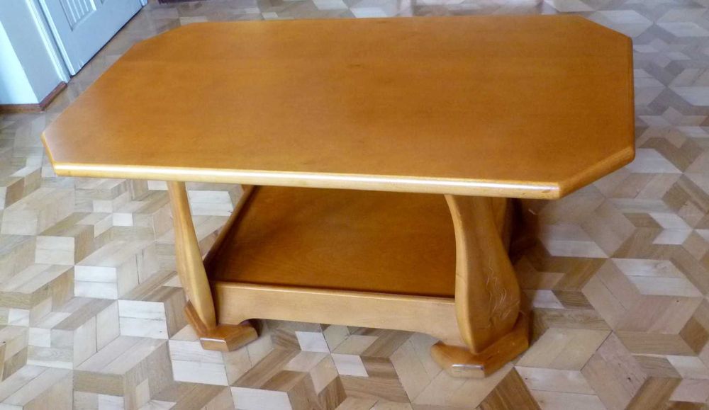 Stolik kawowy. Ława z masywnego drewna