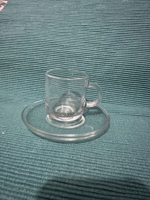 Nespresso szklana filiżanka ze spodkiem