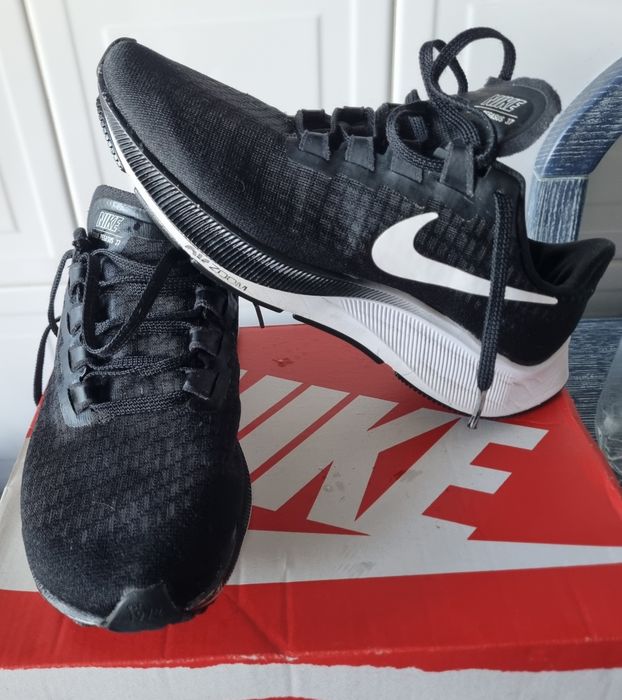 Nike  Air  Pegasus 37