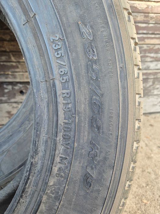 2szt opony letnie Pirelli _ 235/65/19