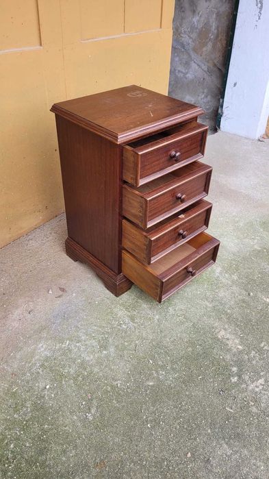 Nightstand Chest of Drawers Console with 4 Drawers64585061333251121