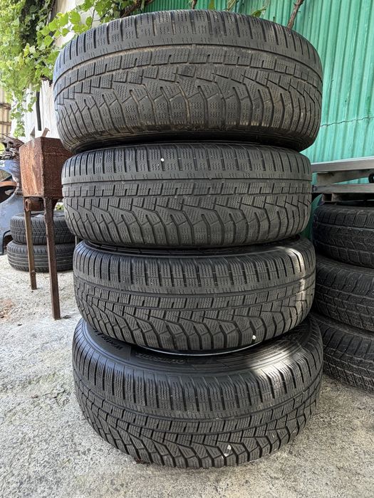 Диски шини Audi A3 Volkswagen 215/65R17 6.5j*17H2 ET38 Hankook