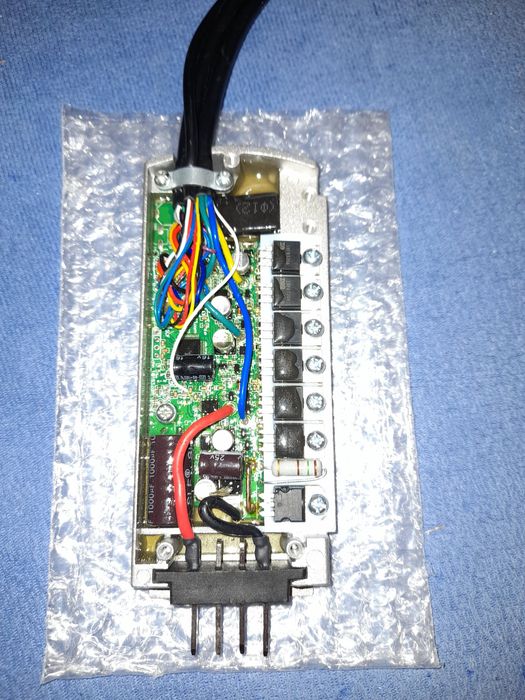 Sterownik do roweru elektrycznego model KT36SVPRCD-HTK0IL 15A.