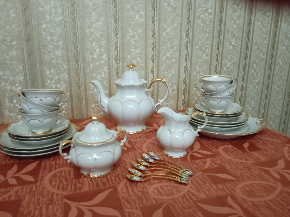 Сервиз чайный Германский фарфор Белая Лебедь и ДР.