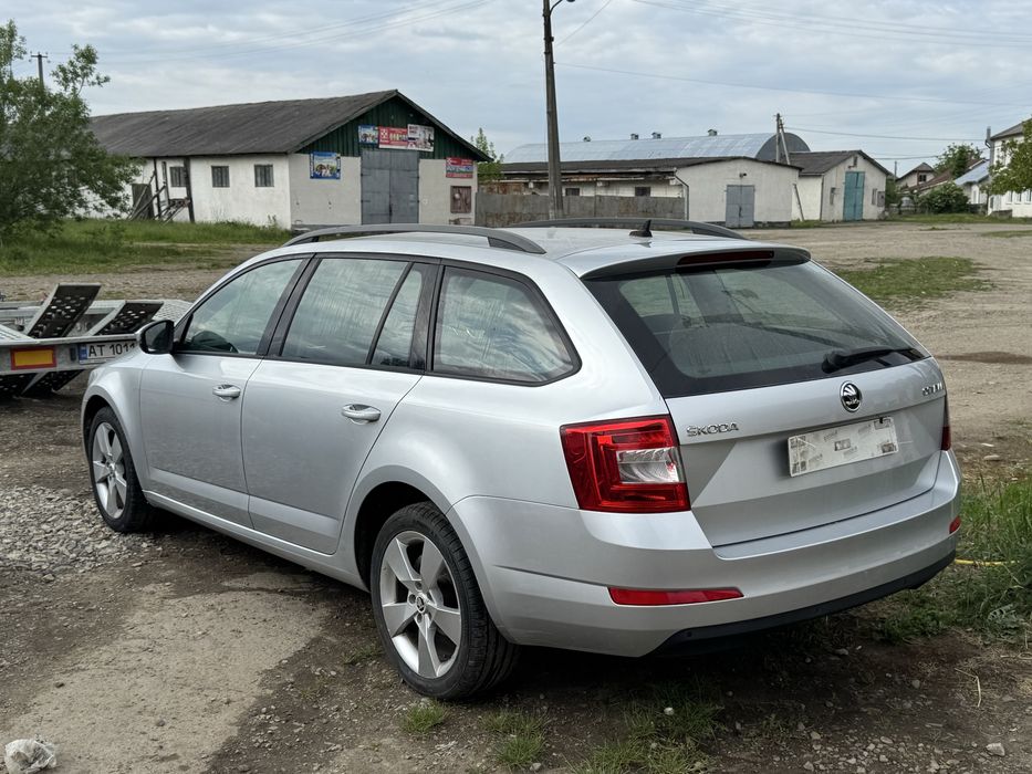 Розборка Шкода А7 Skoda Octavia a7 запчастини шрот розбір LA7W серебро срібний