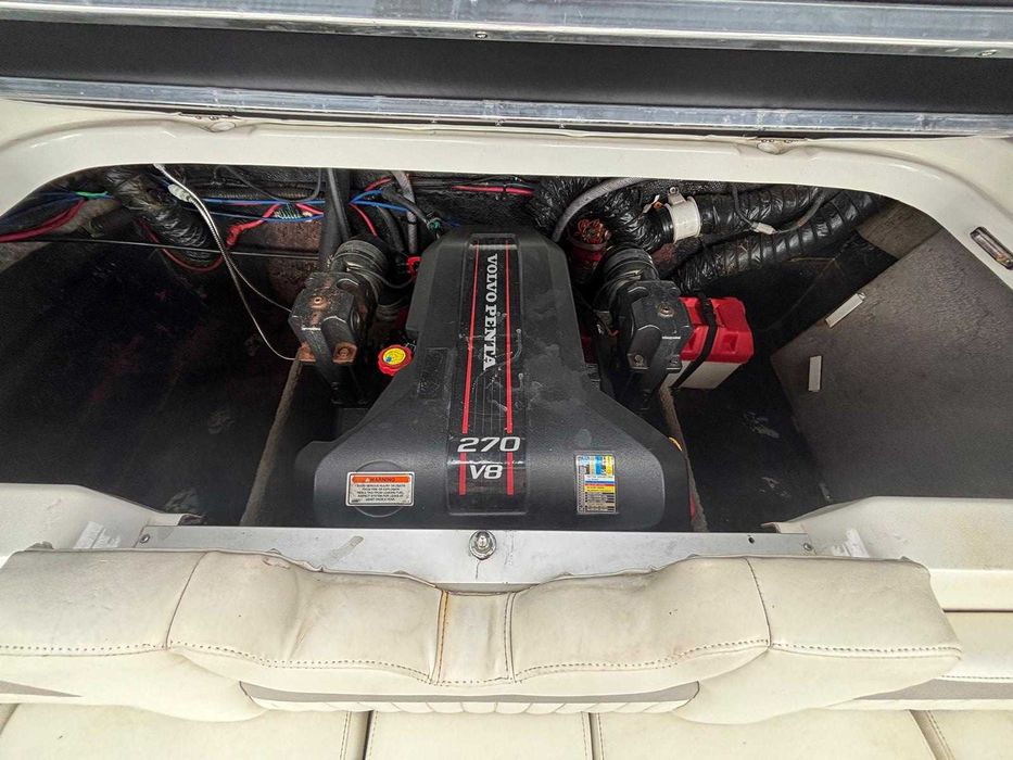 Łódź motorowa Stingray 225cr 2013r, silnik Volvo Penta 5.0 GXI 270KM, 310mth