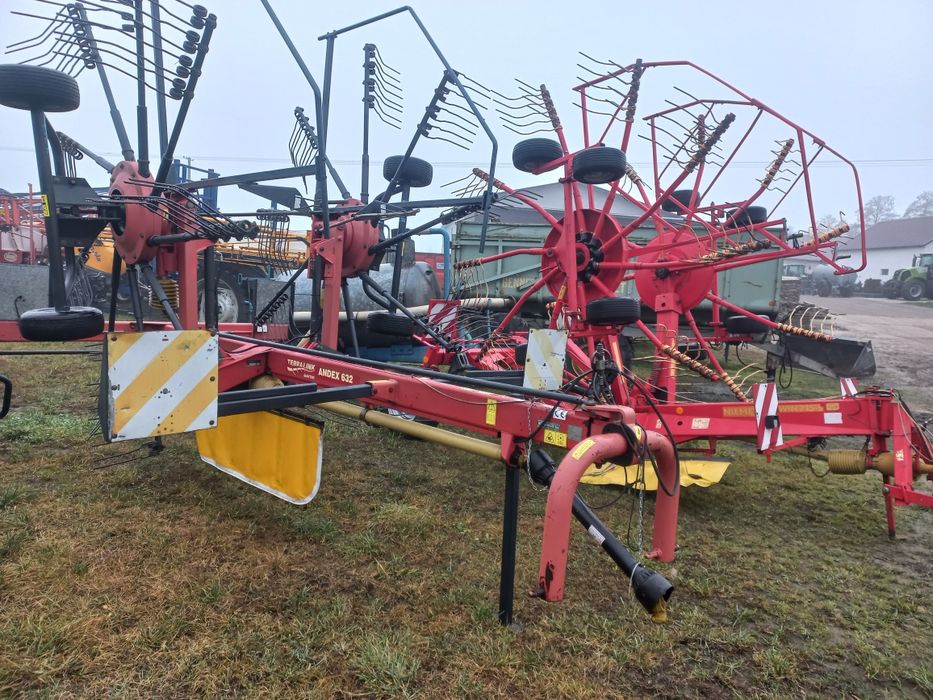 Zgrabiarka Dwu Gwiazdowa, Niemeyer.Krone,cllas,Kuhn,Vicon,Deutz fahr.