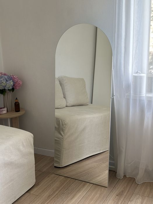 Дзеркало в повний ріст