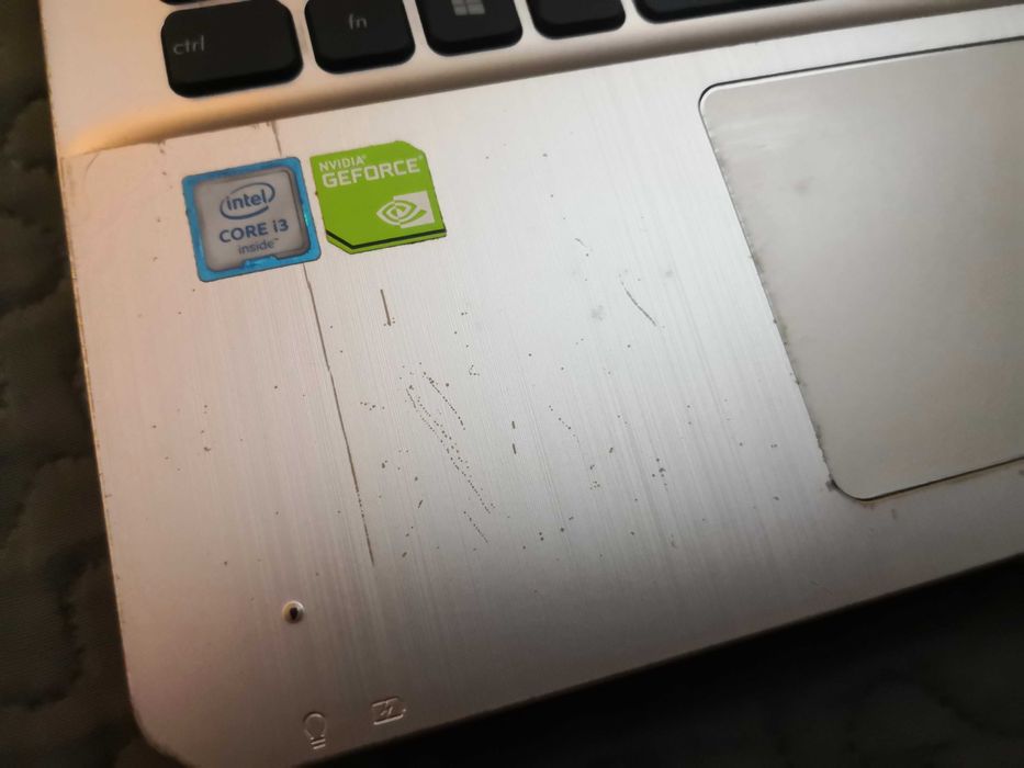Portátil Asus A541U