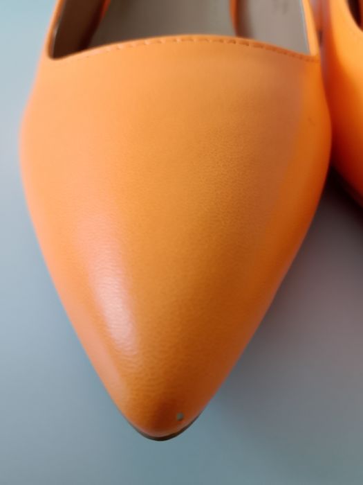 Buty damskie na słupku 39